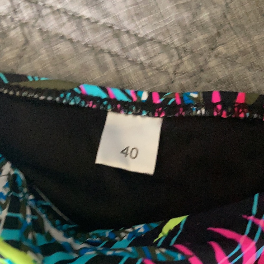 Swimsuit Set - Picture 9 of 9